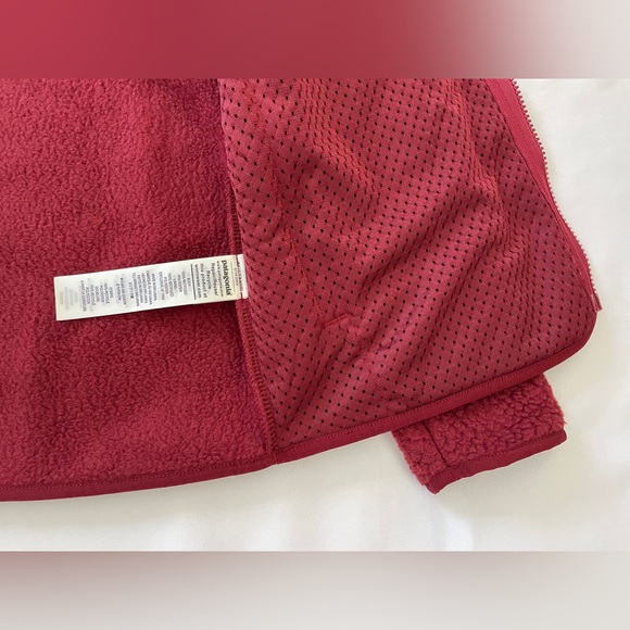 Patagonia Women's Retro Pile Fleece Hoodie Jacket Size M Carmine Red - Picture 12 of 16